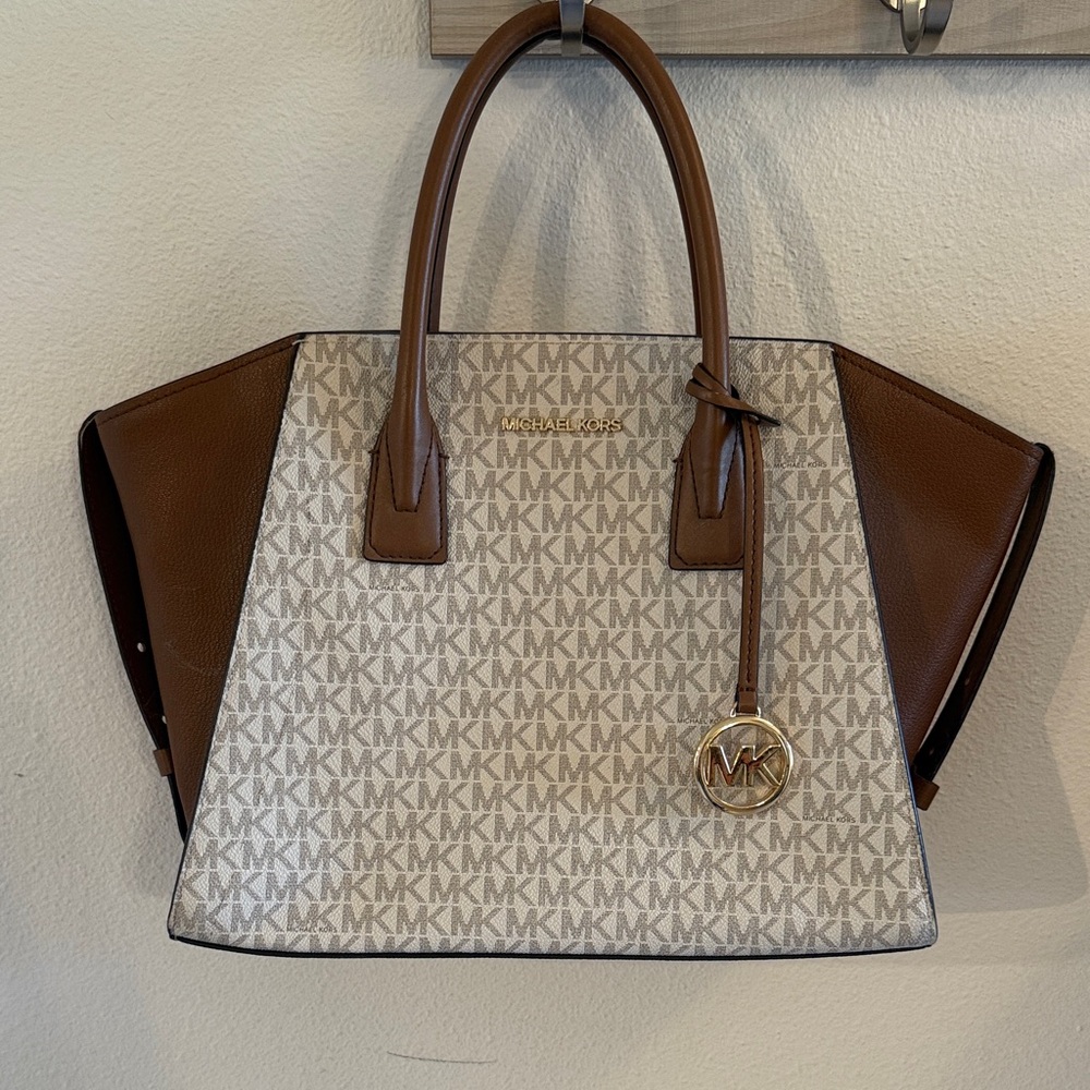 Michael Kors Tan and Cream Tote Bag
